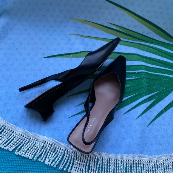 charles & keith Shoes - NEW Black sling back closed toed sandals